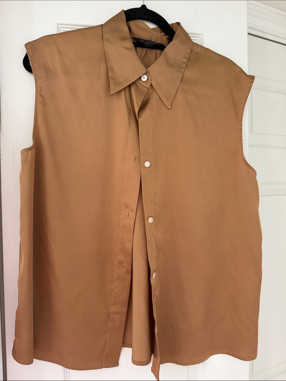 Banana Republic Sleeveless Button-Front Blouse in Camel Brown